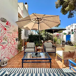 Family Near The Beach - Eaw Homes Marbella